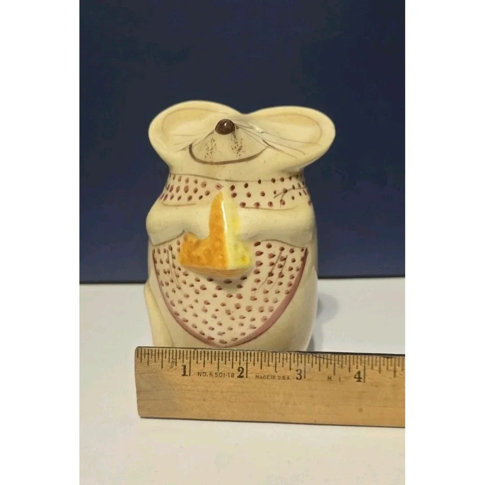 Handpainted  Ceramic Mouse  Cheese Shaker Made By Nelson S. Gustin Vintage...